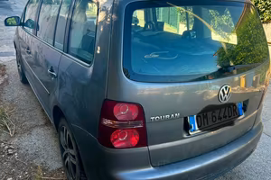 Volkswagen Touran 1.9 Tdi Highline 7 posti
