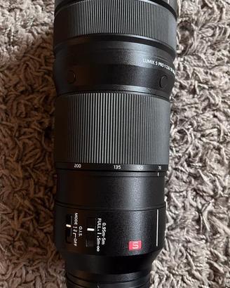 Panasonic 70-200 S Pro f:2.8