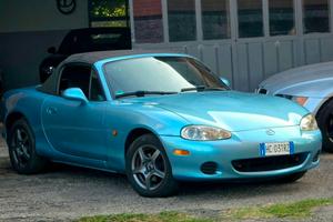 Mazda MX-5 1.6i 16V Rainbow