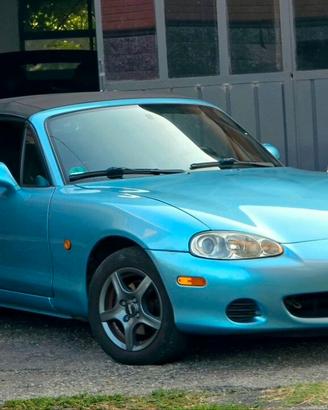 Mazda MX-5 1.6i 16V Rainbow