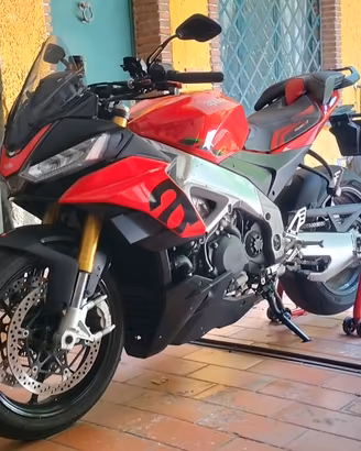 Aprilia Tuono v4 2023 