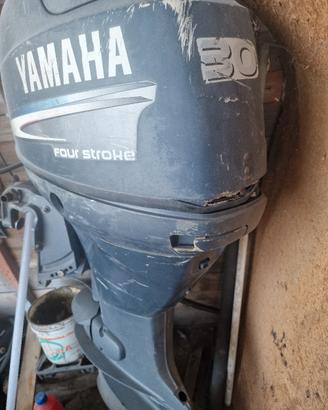 motore yamaha  30 cv 4 tempi  carburato 