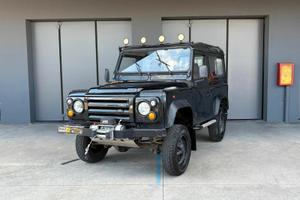 LAND ROVER DEFENDER 90