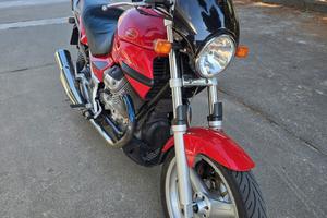 Moto Guzzi Breva 750