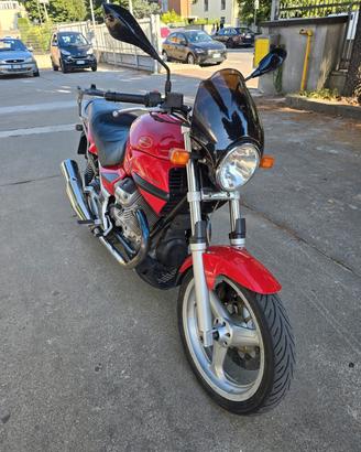 Moto Guzzi Breva 750
