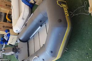 Gommone tender 3.15 Zodiac completo di motore