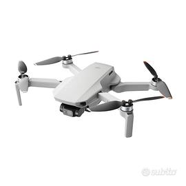 DJI MINI 2 FLY MORE COMBO Drone 4K con accessori!