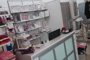 Mobili negozio abbigliamento bambini