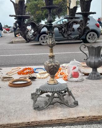 due candelabri in bronzo del 1920/1930