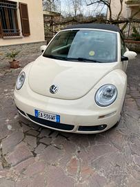 VOLKSWAGEN NEW BEETLE