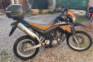 YAMAHA XT 660 R ENDURO APPENA TAGLIANDATO