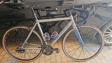 Bici da corsa in Titanio