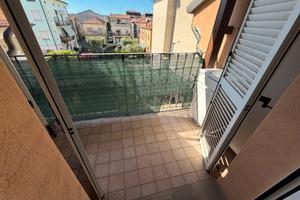 Guarda che a ffare passa in agenzia