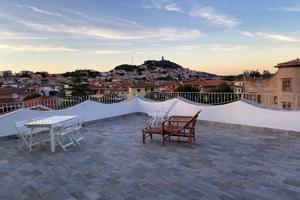 Casa vacanza con ampia terrazza vista mare