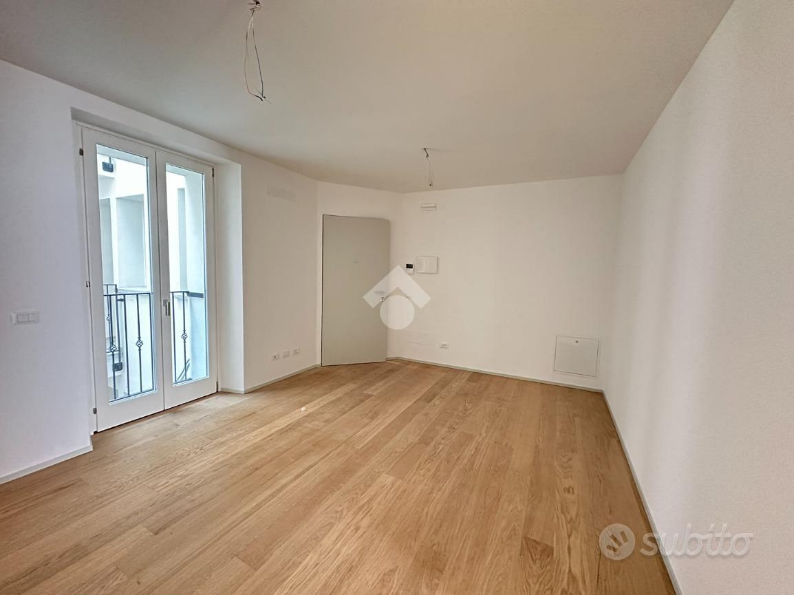 Appartamento – Trieste, Riborgo, Città Nuova-Barriera Nuova-San Vito-Città Vecchia - Vista 2