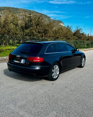 Audi a4 b8 140cv