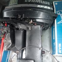 Scafo a motore