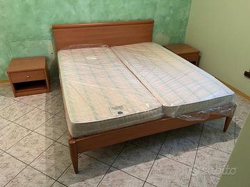 Letto matrimoniale comodini doghe 2 materassi sing