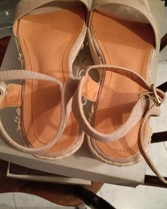 sandalo donna scamosciato con zeppa