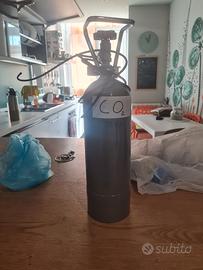 Impianto CO2 per acquario