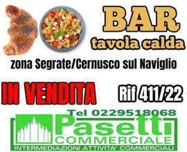 BAR LOCALE SERALE CON CUCINA zona Cernusco S N