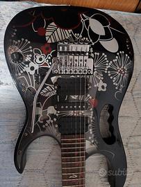 Chitarra Ibáñez Jem 77 replica