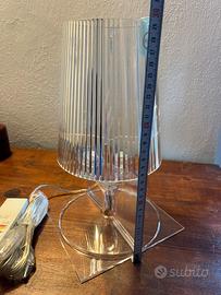 Lampada da tavolo Kartell