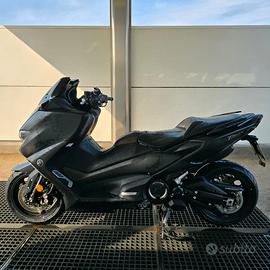 Yamaha tmax