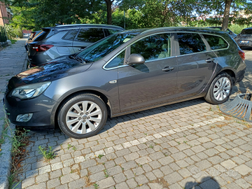 Opel astra sw sport tourer DIESEL