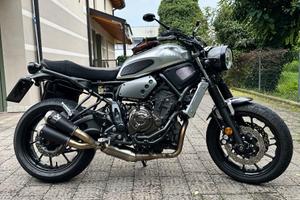 moto Yamaha XSR 700