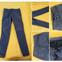 Pantaloni blu in morbido cotone elasticizzato