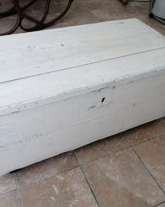Cassa antica rustica in legno massello
