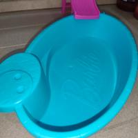 piscina di Barbie con scivolo 