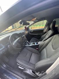 Volvo V 60 anno 2014