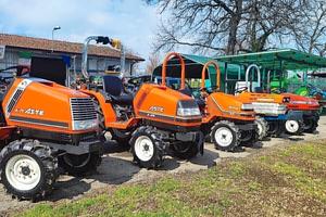 Trattorino agricolo 4x4 da 20 a 30 CV