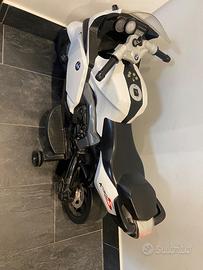 Moto giocattolo BMW
