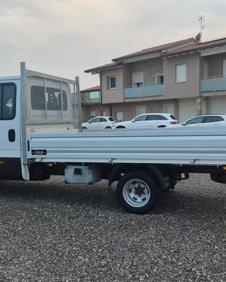 IVECO DAILY 7 POSTI  CASSONE LUNGO 