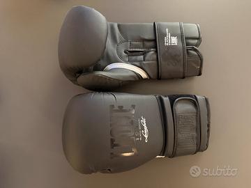 KIT BOX Leone 1947 - Guantoni 10 Oz + Fasce 3,5m