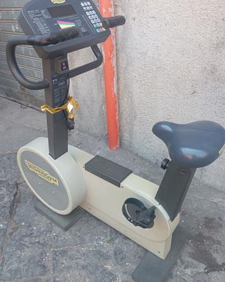  cyclette Technogym Bike XT (d
