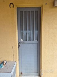 porta in ferro