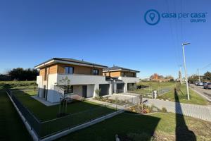 TERRENO EDIFICABILE IN ZONA RESIDENZIALE - 4 LOTTI