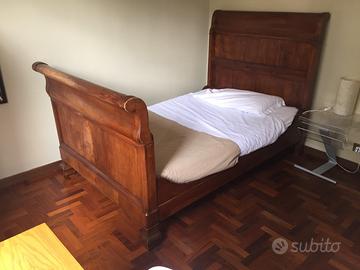 Splendido Letto in Noce primi del '900