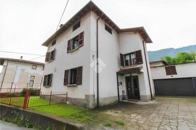 VILLA SINGOLA A VOBARNO