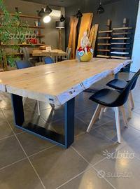 Tavoli artigianali su misura