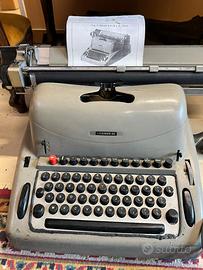 Macchina da scrivere Olivetti Lexicon 80