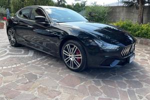 Maserati Ghibli Ghibli 3.0 V6 ds 275cv