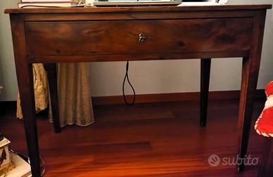 Mobile scrittoio in massello / Tavolo Antiquariato