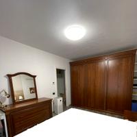 Camera da letto in noce