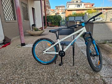  bicicletta BMX 24 pollici Btwin subsin