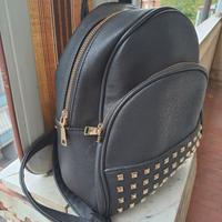 Zainetto donna con borchie